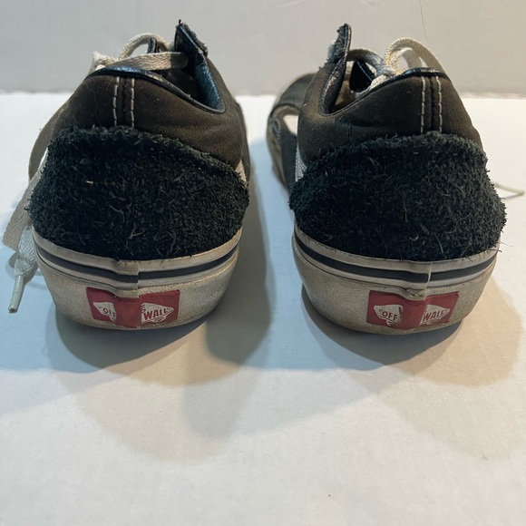 VANS OLD SKOOL SKATE SHOES - Picture 6 of 8